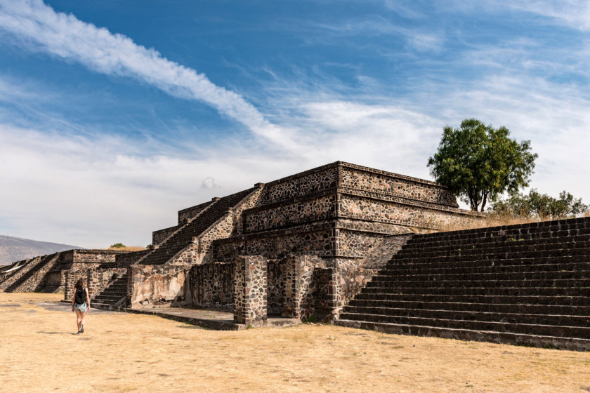 calzada de los muertos teotihuacán