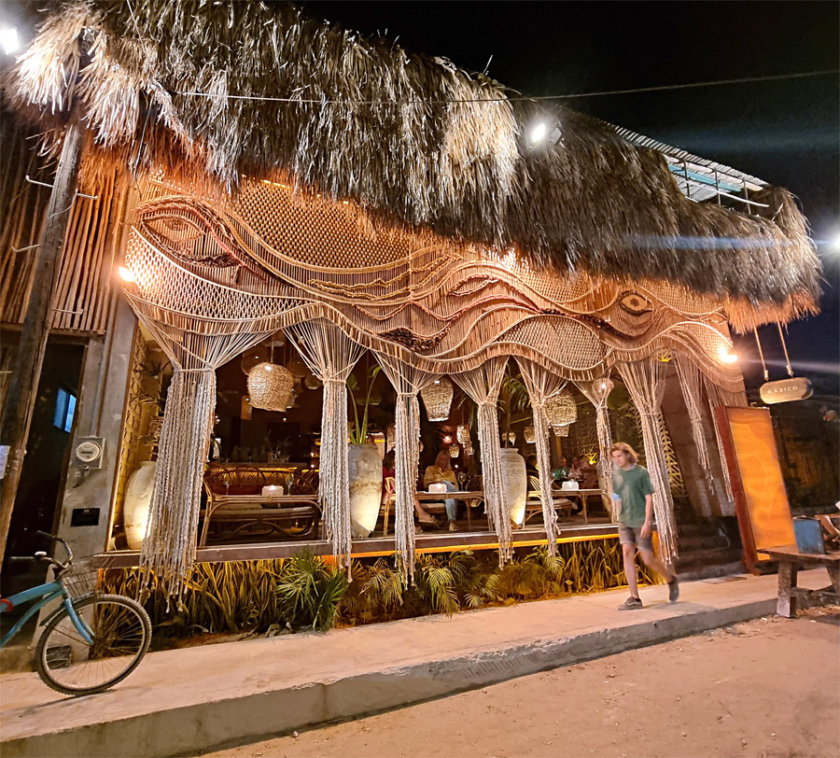 holbox bar basico