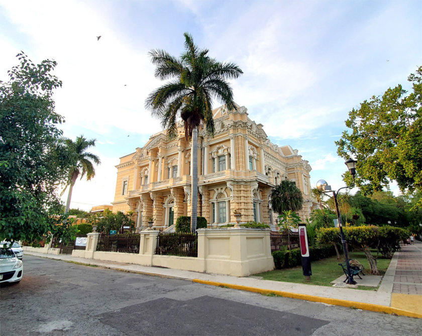 palais-canton-mérida