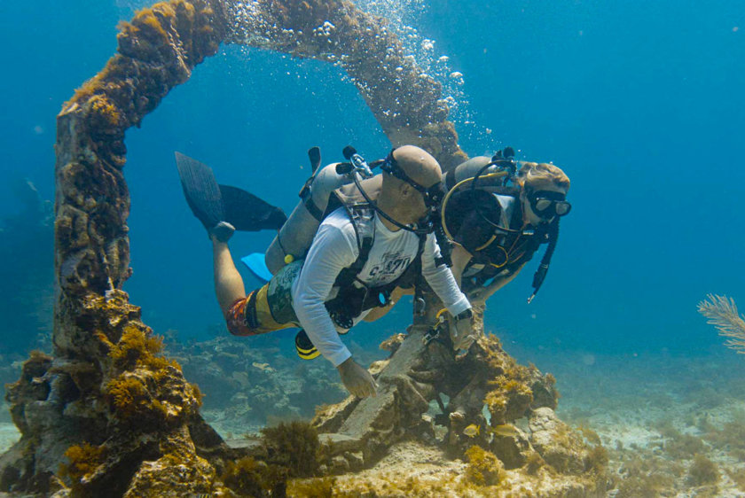 diving isla mujeres manchones