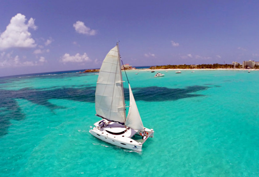 catamaran isla mujeres