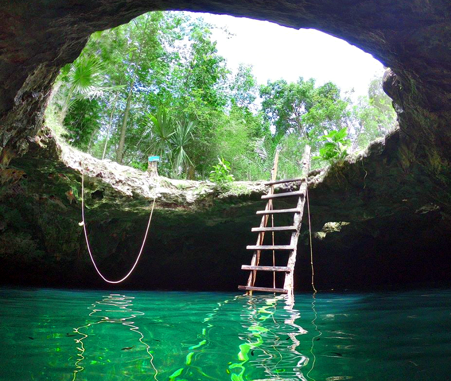 cenote-calavera