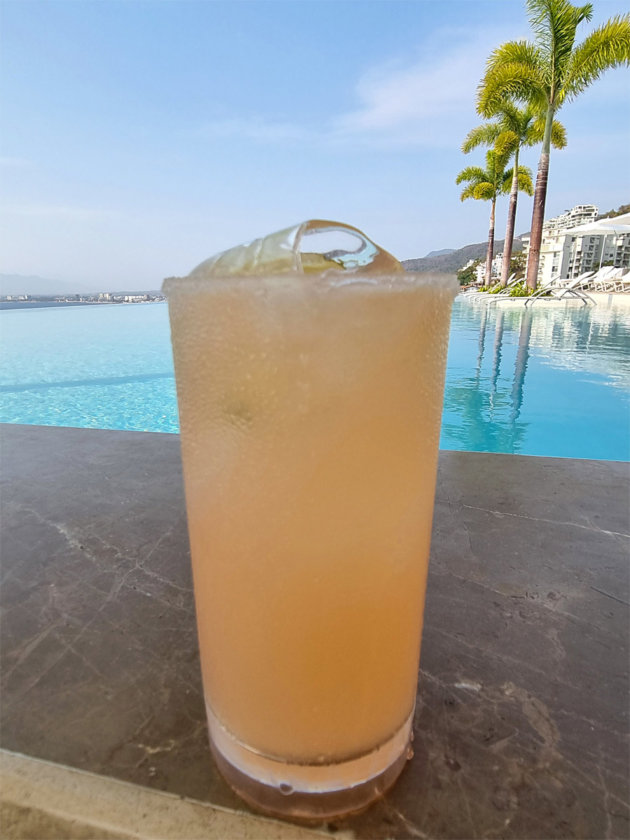 bar-hotel-puerto-vallarta-maxwell-residences