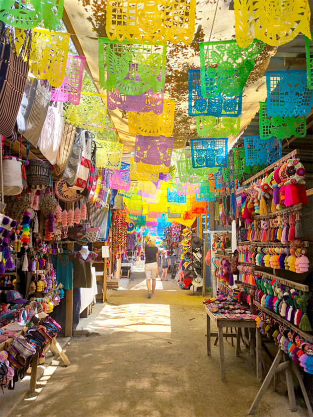 mercado artesanal sayulita