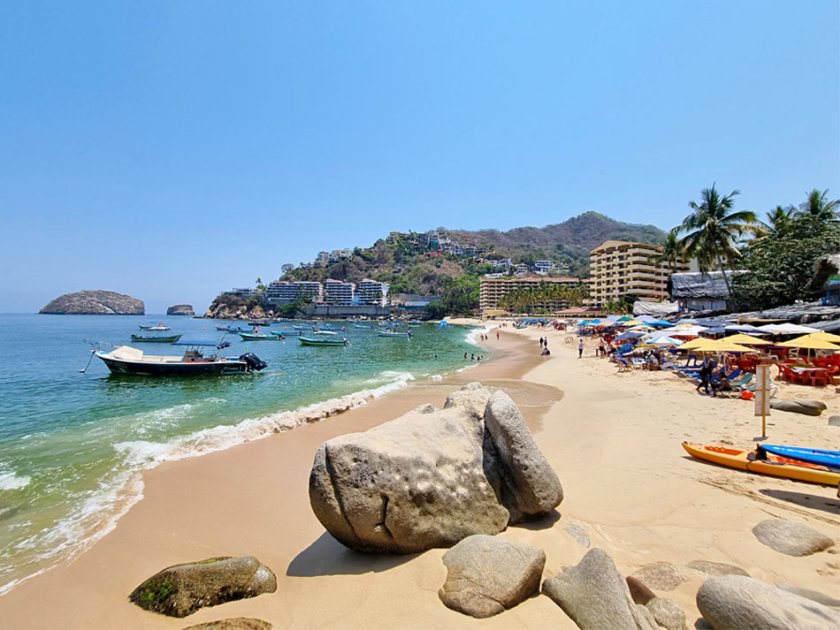 playa mismaloya puerto vallarta