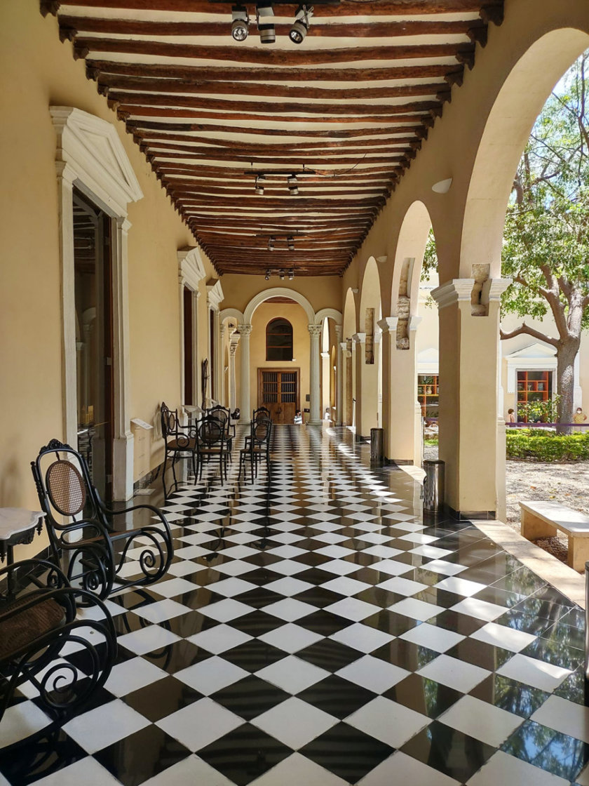 interior casa montejo merida