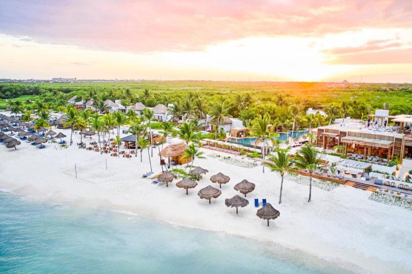 playa del carmen beachfront hotel fairmont mayakoba