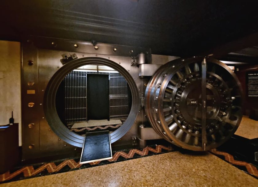 bank vault mexico city