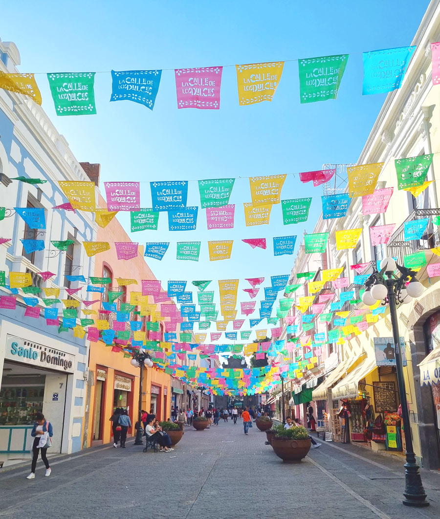 calle de los dulces puebla