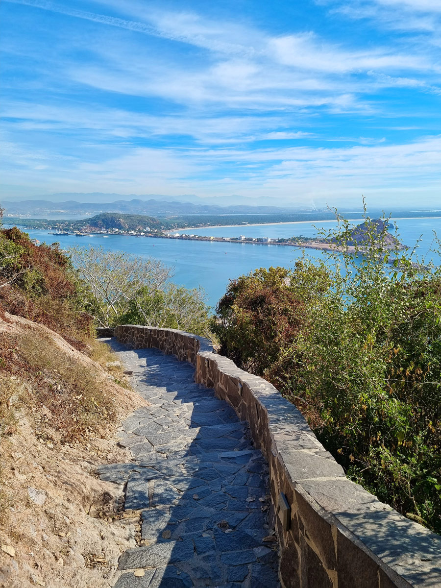 mazatlan lighthouse stairs