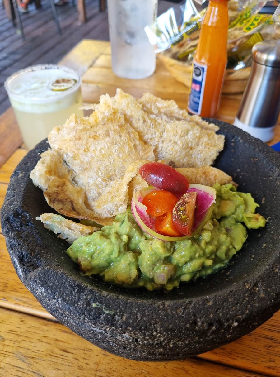 guacamole chicharron