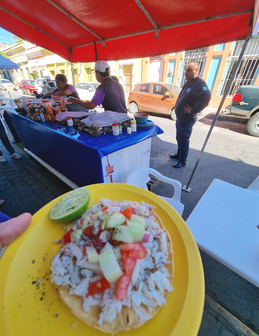 tostada crabe mariscos renteria Mazatlan