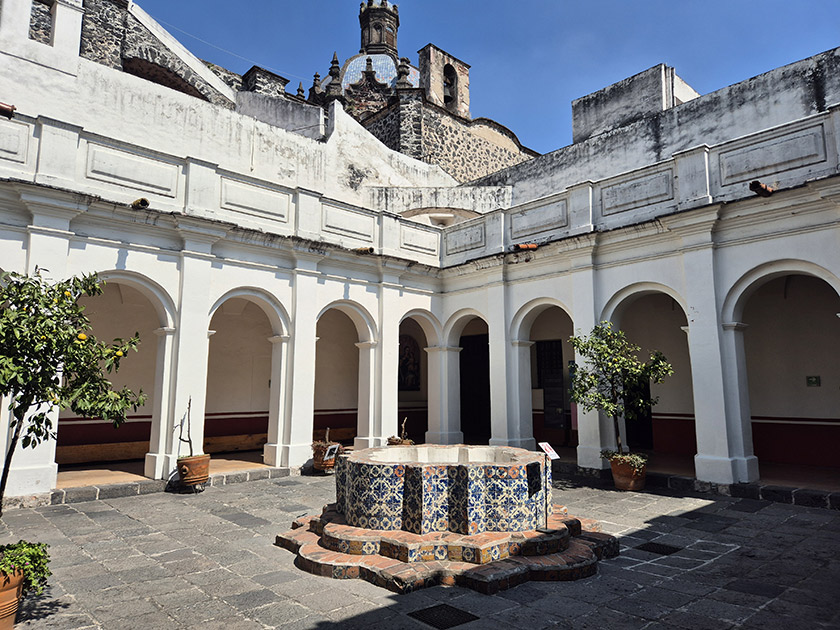 cloitre musee el carmen mexico