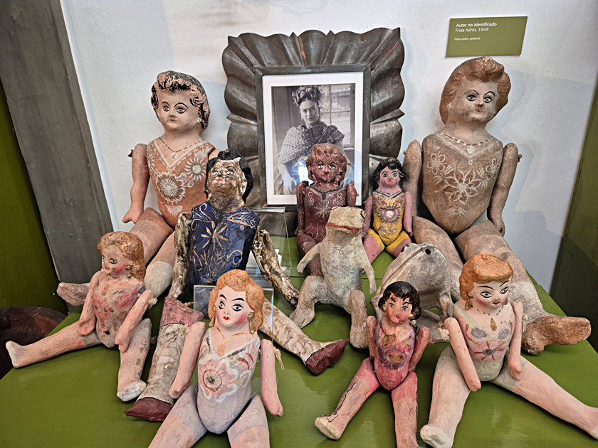 portrait frida kahlo