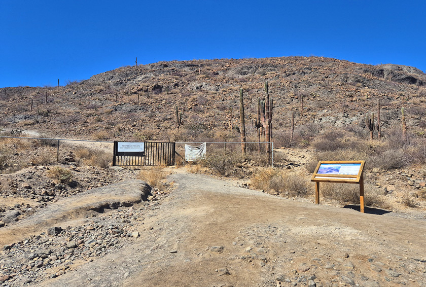 entrance hike balandra mirador