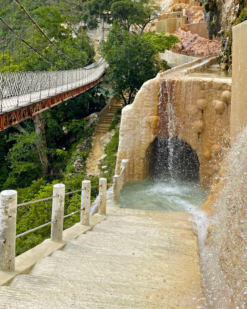 tunnel tolantongo mexique