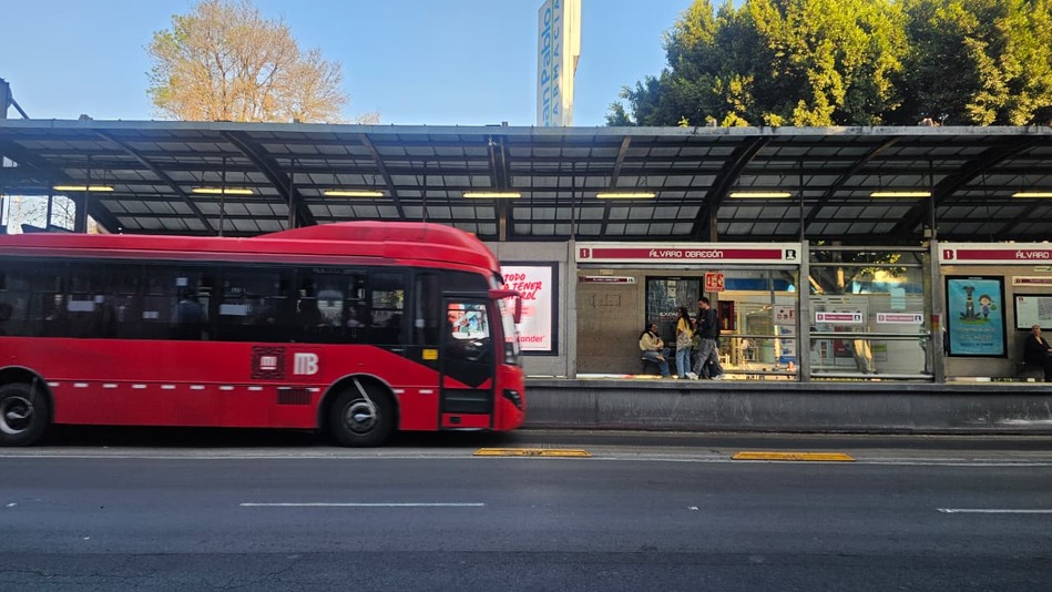 Se déplacer en Metro bus dans la ville de Mexico City